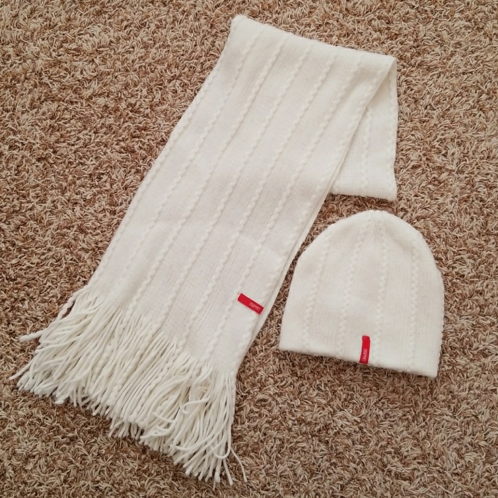 Esprit Beanie and Scarf Bundle - EUC